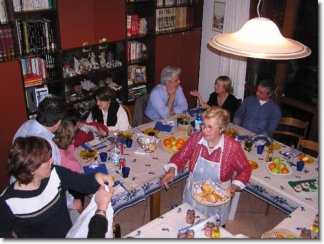 Clicca per scorrere le foto originali ingrandite
