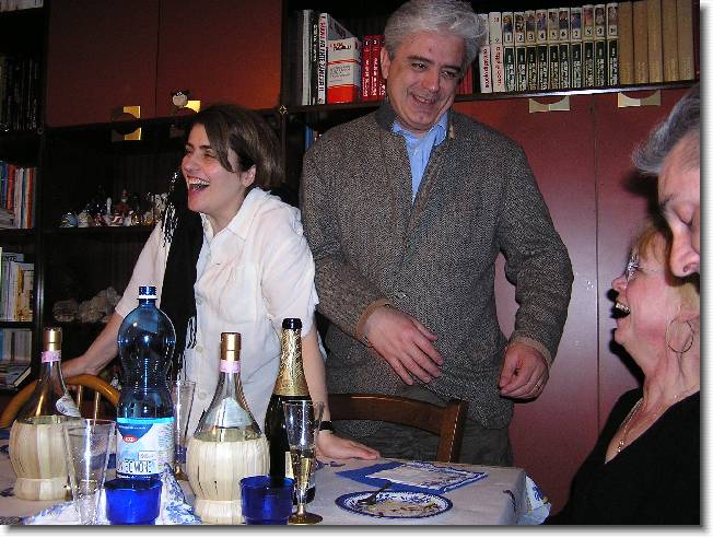 Clicca per scorrere le foto originali ingrandite