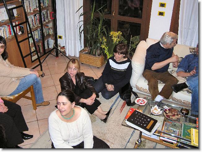Clicca per scorrere le foto originali ingrandite