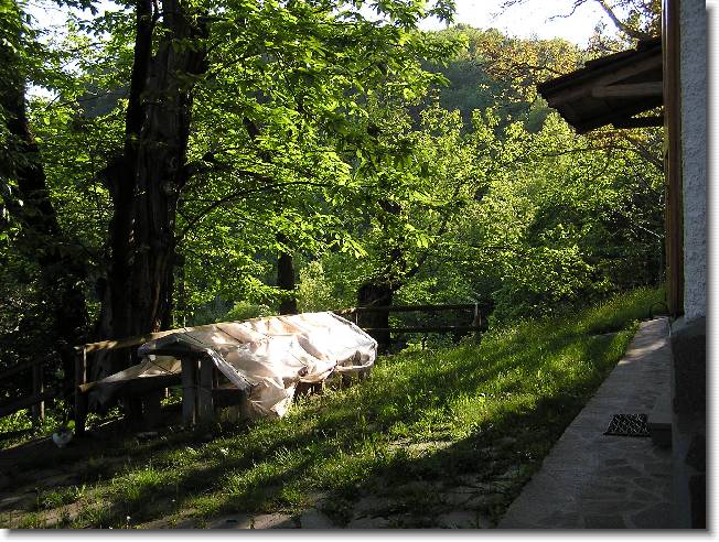 Clicca per scorrere le foto originali ingrandite