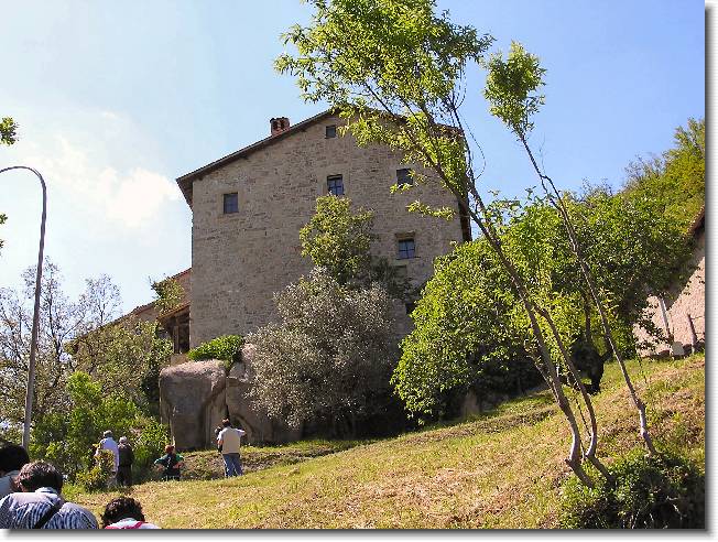 Clicca per scorrere le foto originali ingrandite