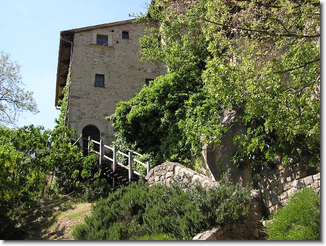 Clicca per scorrere le foto originali ingrandite