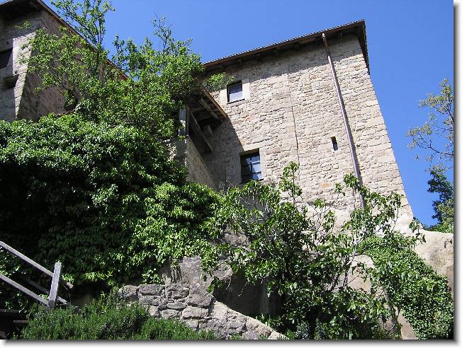 Clicca per scorrere le foto originali ingrandite