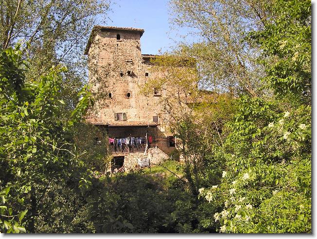 Clicca per scorrere le foto originali ingrandite