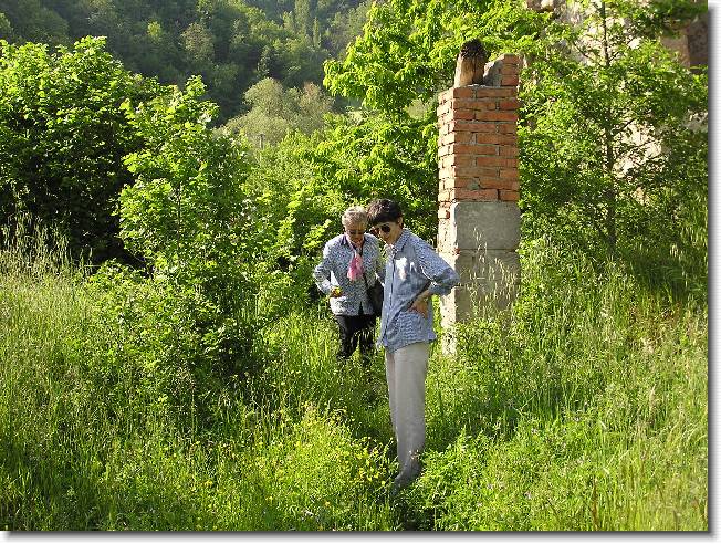 Clicca per scorrere le foto originali ingrandite