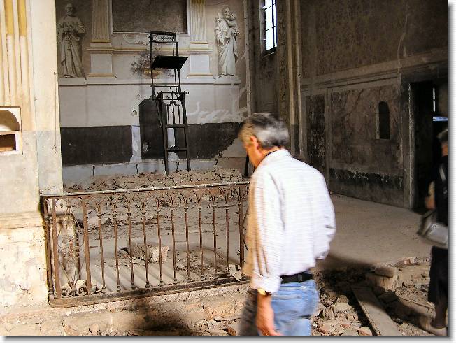 Clicca per scorrere le foto originali ingrandite