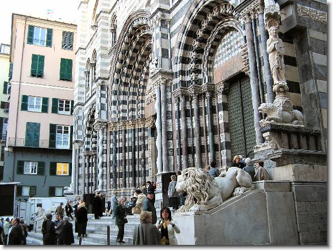 Clicca per scorrere le foto originali ingrandite