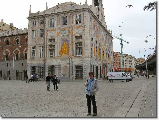 Clicca per scorrere le foto originali ingrandite