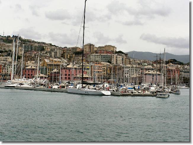 Clicca per scorrere le foto originali ingrandite