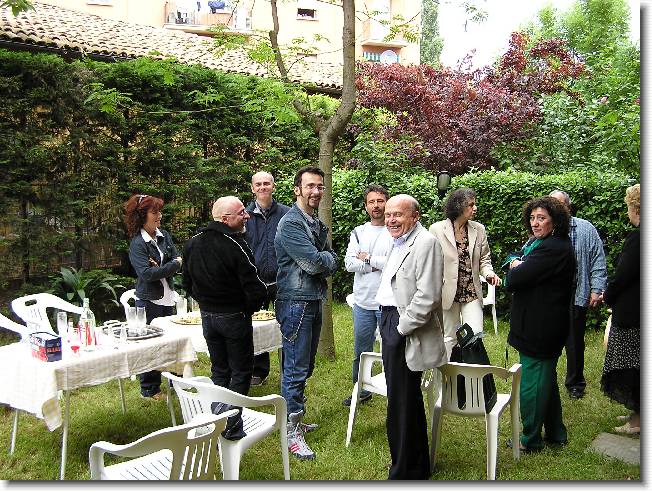 Clicca per scorrere le foto originali ingrandite