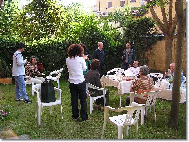 Clicca per scorrere le foto originali ingrandite