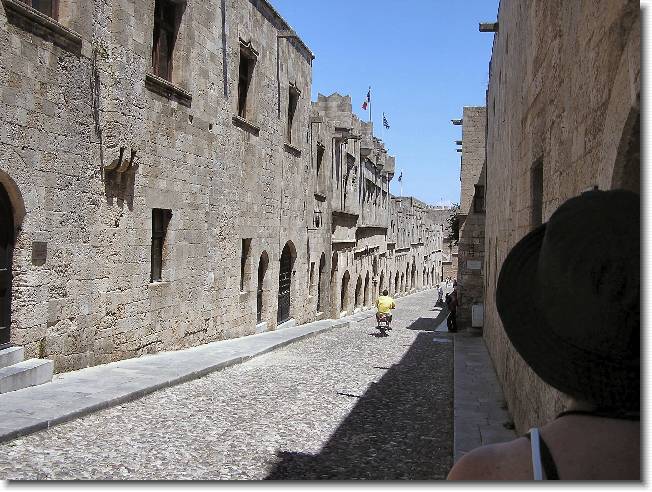 Clicca per scorrere le foto originali ingrandite