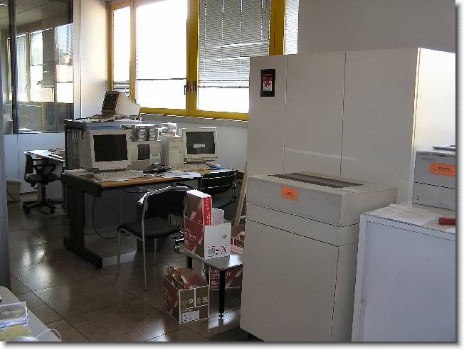 Clicca per scorrere le foto originali ingrandite