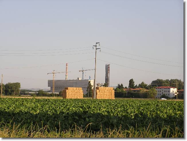 Clicca per scorrere le foto originali ingrandite