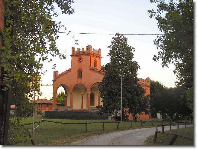 Clicca per scorrere le foto originali ingrandite
