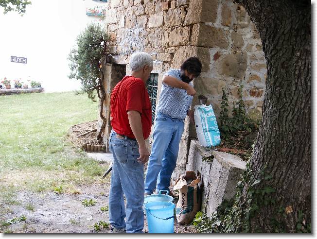 Clicca per scorrere le foto originali ingrandite