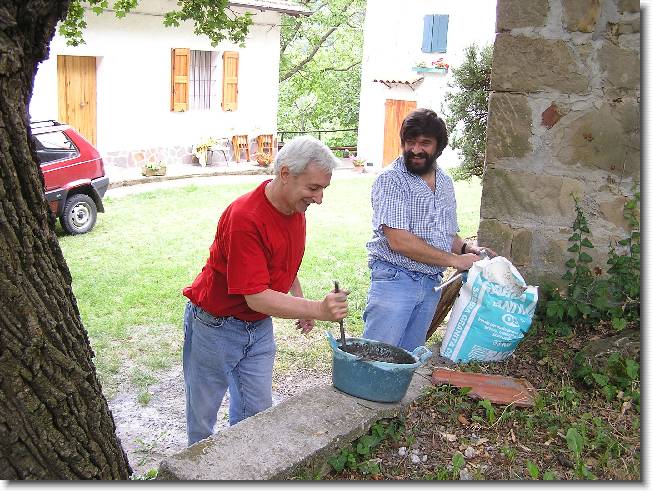 Clicca per scorrere le foto originali ingrandite