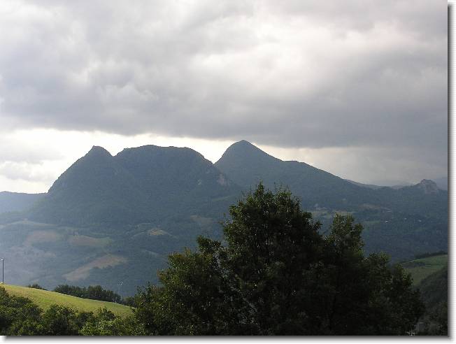 Clicca per scorrere le foto originali ingrandite