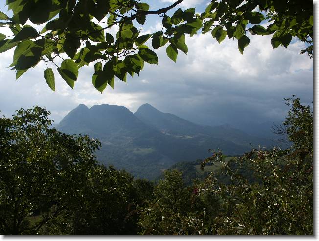 Clicca per scorrere le foto originali ingrandite