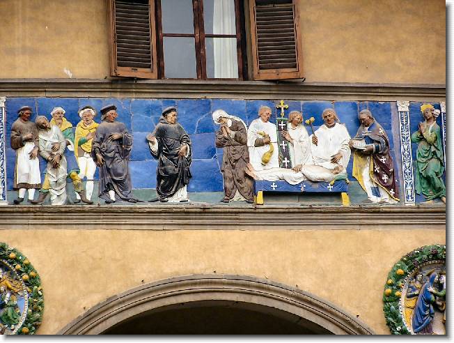 Clicca per scorrere le foto originali ingrandite