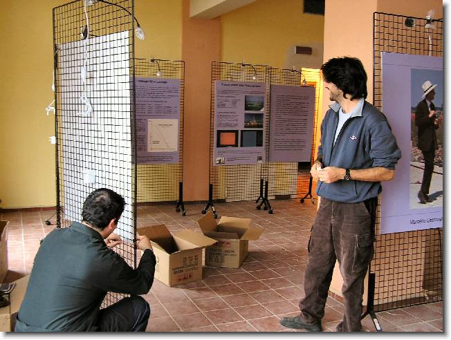 Clicca per scorrere le foto originali ingrandite