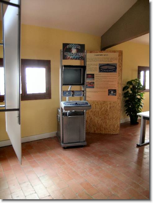 Clicca per scorrere le foto originali ingrandite