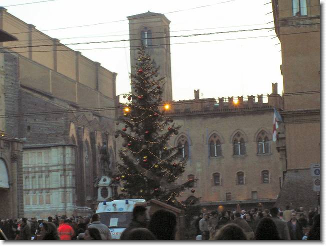 Clicca per scorrere le foto originali ingrandite
