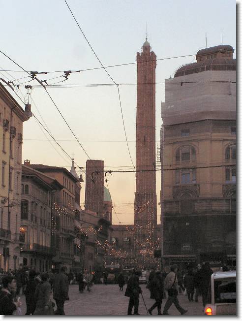Clicca per scorrere le foto originali ingrandite