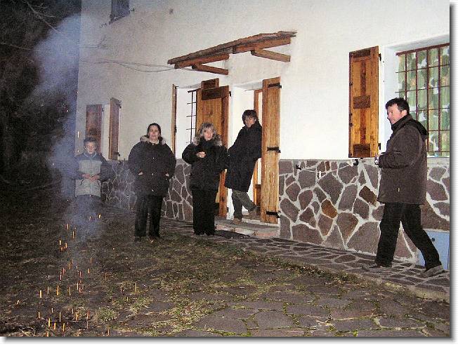 Clicca per scorrere le foto originali ingrandite