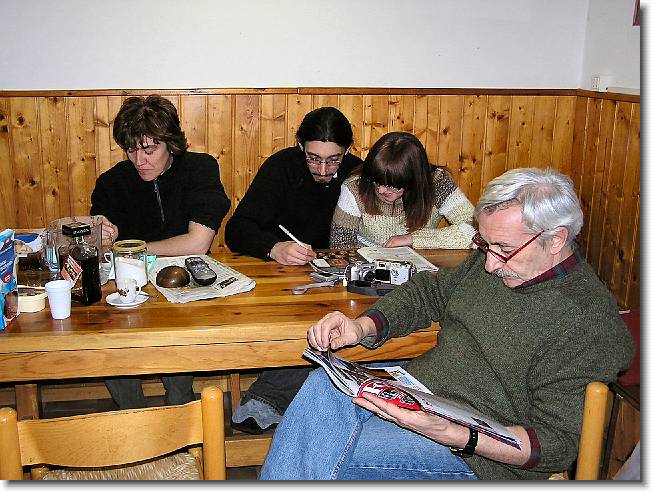 Clicca per scorrere le foto originali ingrandite
