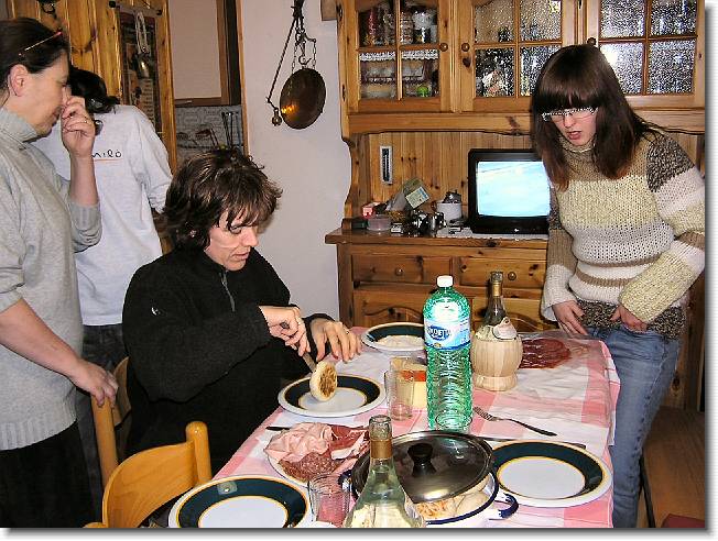 Clicca per scorrere le foto originali ingrandite