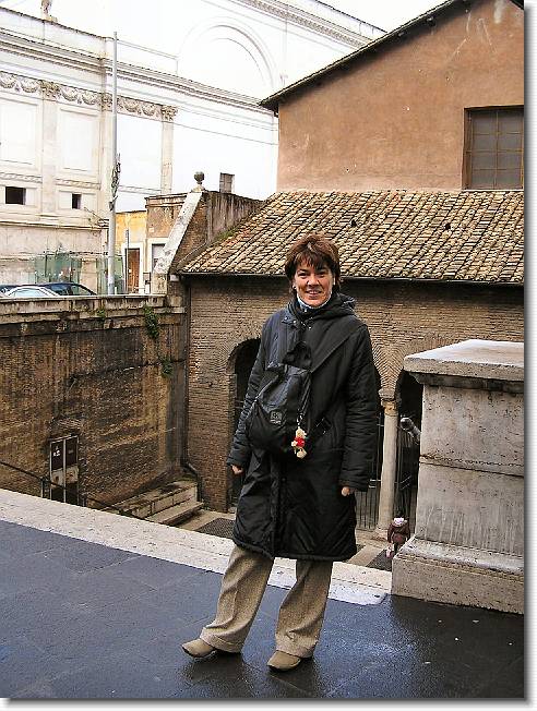 Clicca per scorrere le foto originali ingrandite