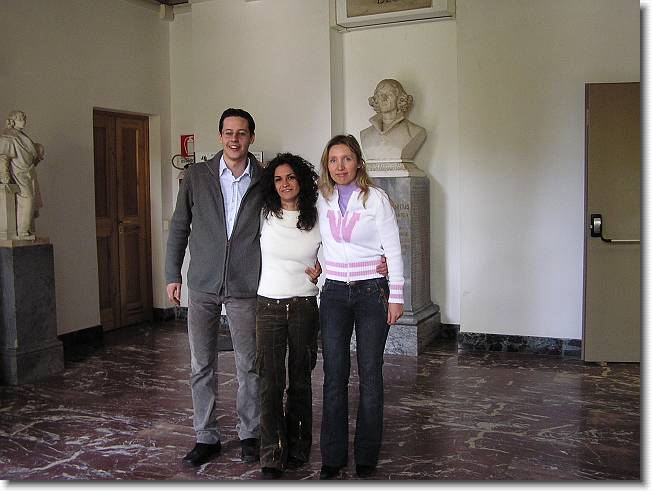 Clicca per scorrere le foto originali ingrandite