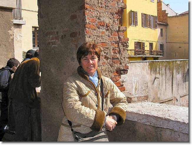 Clicca per scorrere le foto originali ingrandite