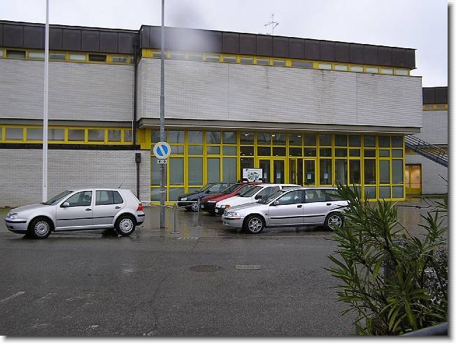 Clicca per scorrere le foto originali ingrandite