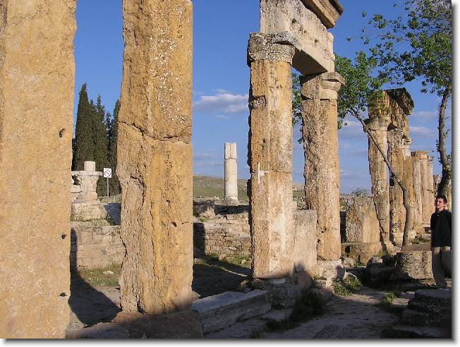 Clicca per scorrere le foto originali ingrandite