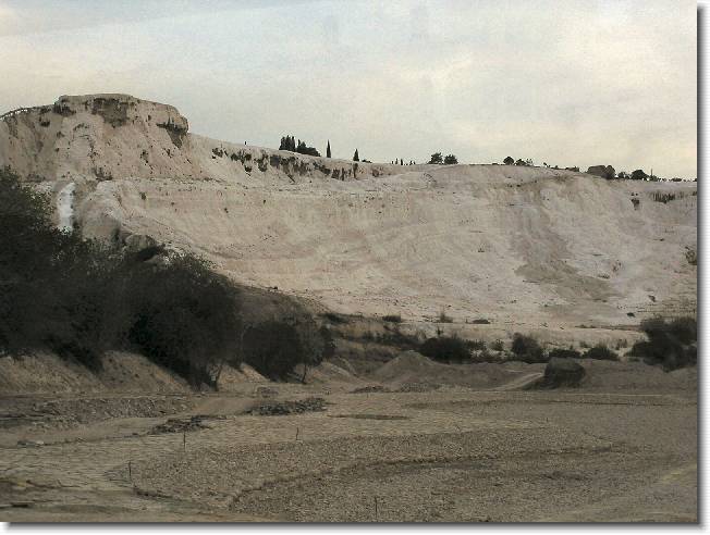 Clicca per scorrere le foto originali ingrandite