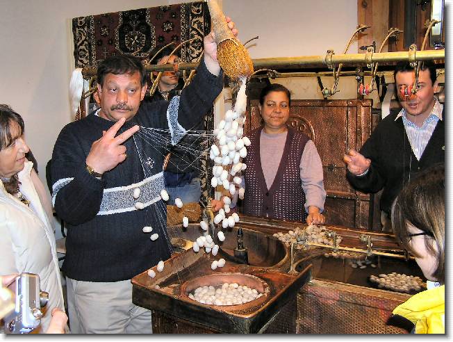 Clicca per scorrere le foto originali ingrandite