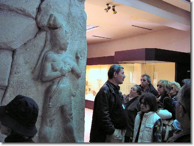 Clicca per scorrere le foto originali ingrandite