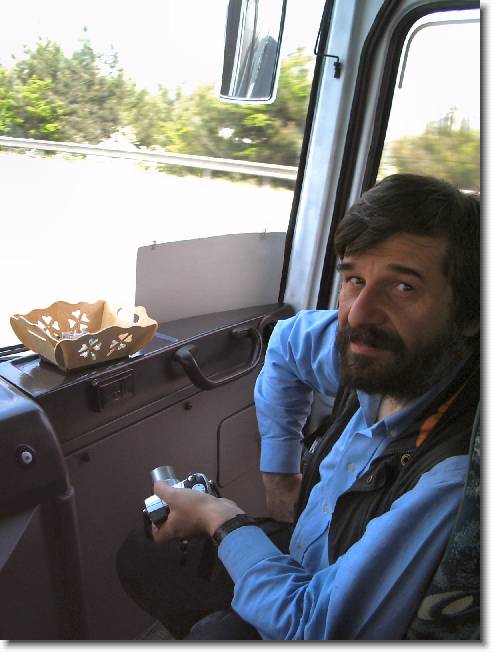 Clicca per scorrere le foto originali ingrandite