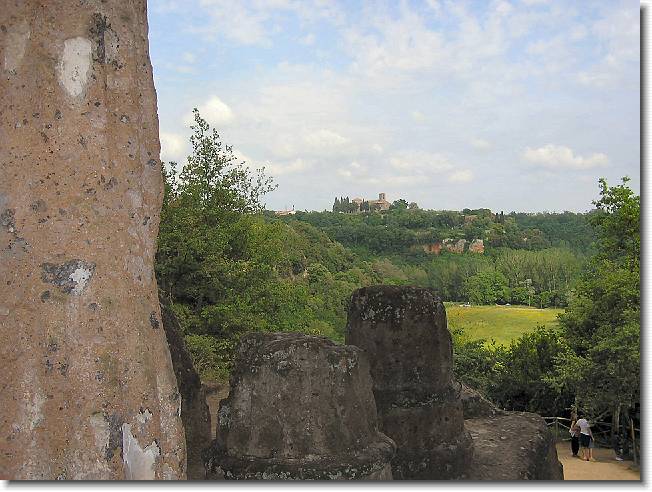 Clicca per scorrere le foto originali ingrandite