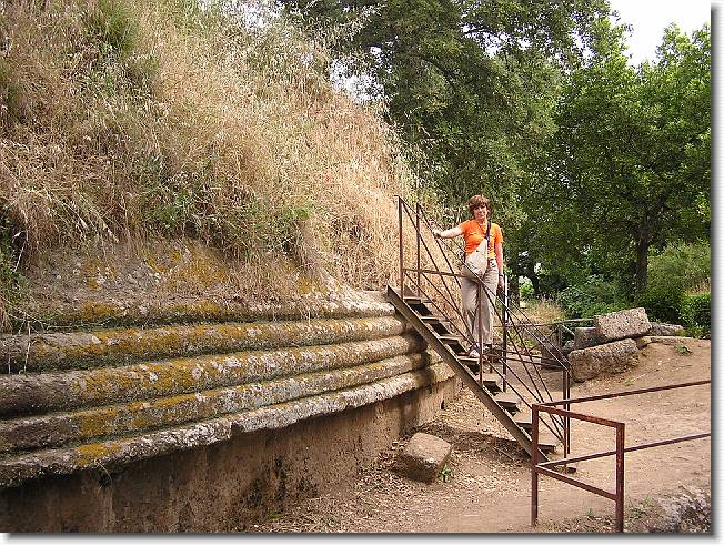 Clicca per scorrere le foto originali ingrandite