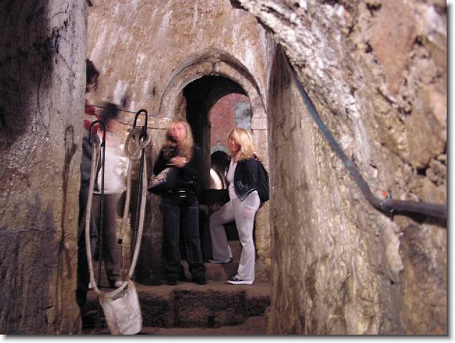 Clicca per scorrere le foto originali ingrandite