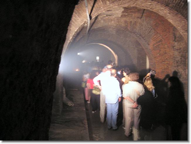 Clicca per scorrere le foto originali ingrandite