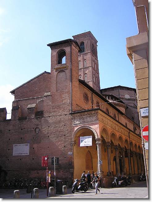 Clicca per scorrere le foto originali ingrandite