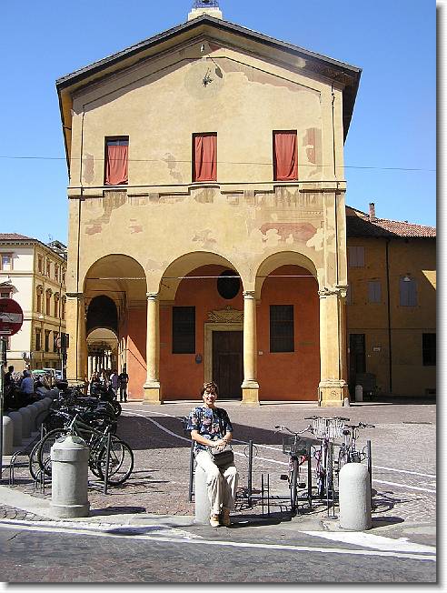 Clicca per scorrere le foto originali ingrandite