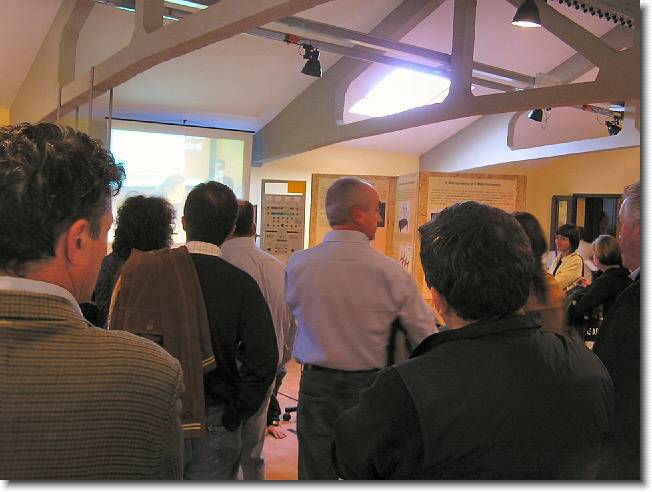 Clicca per scorrere le foto originali ingrandite