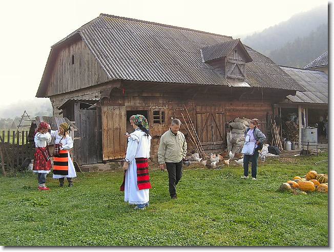 Clicca per scorrere le foto originali ingrandite