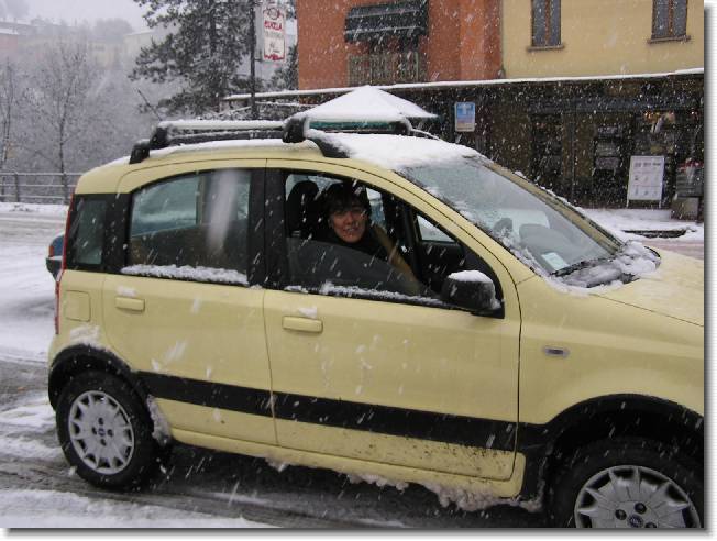 Clicca per scorrere le foto originali ingrandite