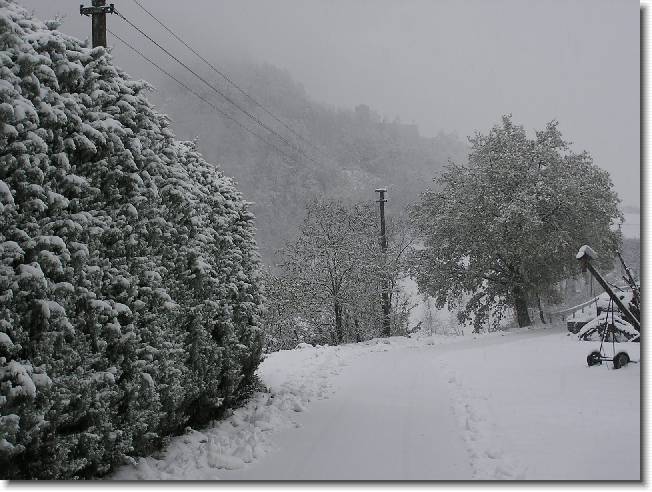 Clicca per scorrere le foto originali ingrandite
